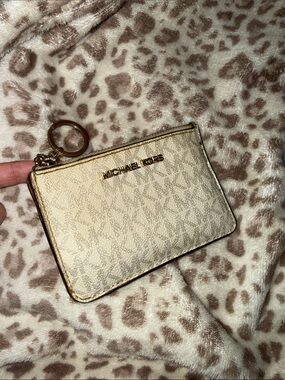 Michael Kors Metallic Gold Signature Card Case with Keyring White Wallet Leather